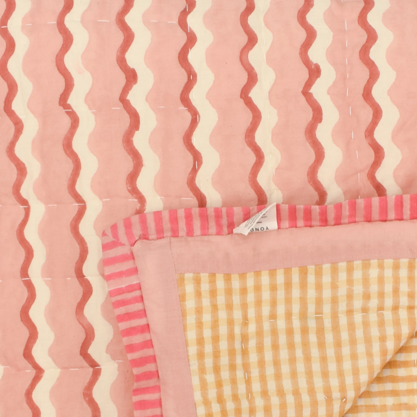 Wiggle Bedspread, Pink