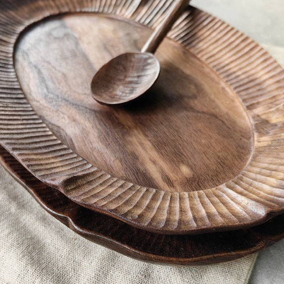 Gohobi Small Walnut Lace Detail Serving Tray