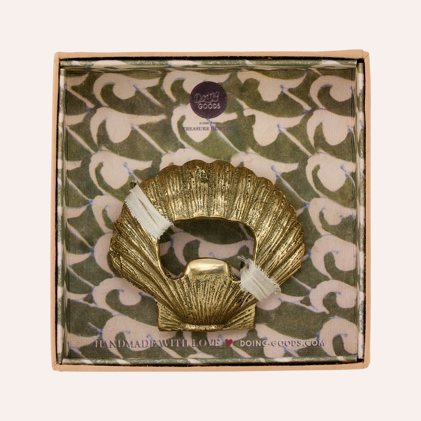 Scarlett Shell Bottle Opener