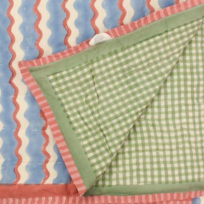 Wiggle Bedspread, Sky Blue