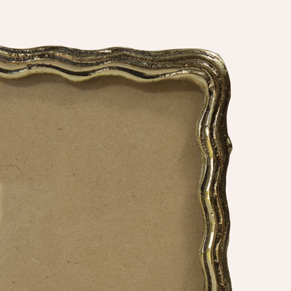Yuki Wavy Photo Frame
